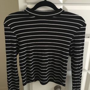 black & white striped cropped shirt